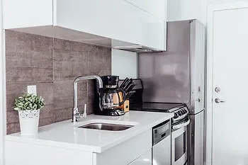 Leqube Apartments Montreal