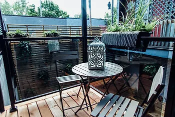 Leqube Apartments Montreal