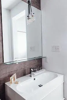 Leqube Apartments Montreal