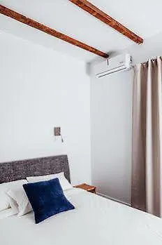 Leqube Apartments Montreal