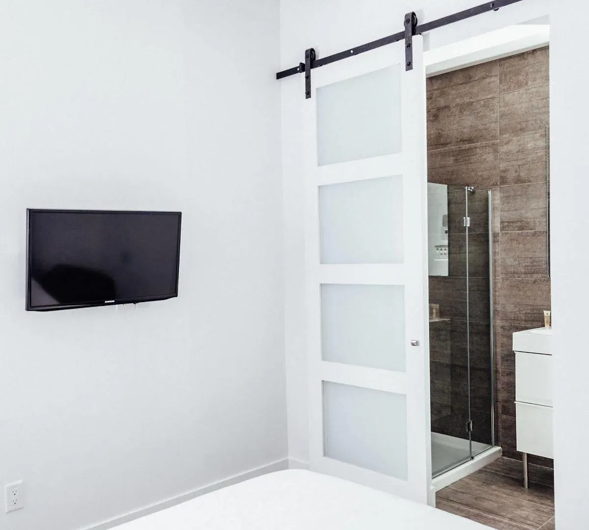 Leqube Apartments Montreal